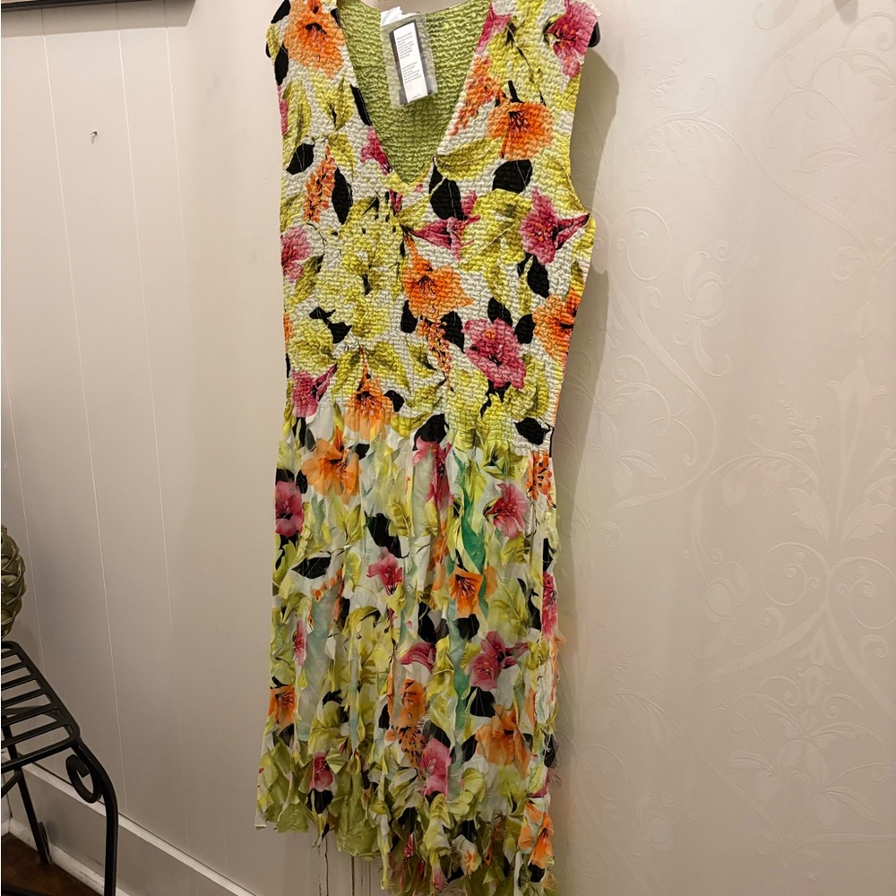 UBU reversible Floral Smocked V-Neck Maxi Dress in Green/Orange/Pink NWT. S/M CA
